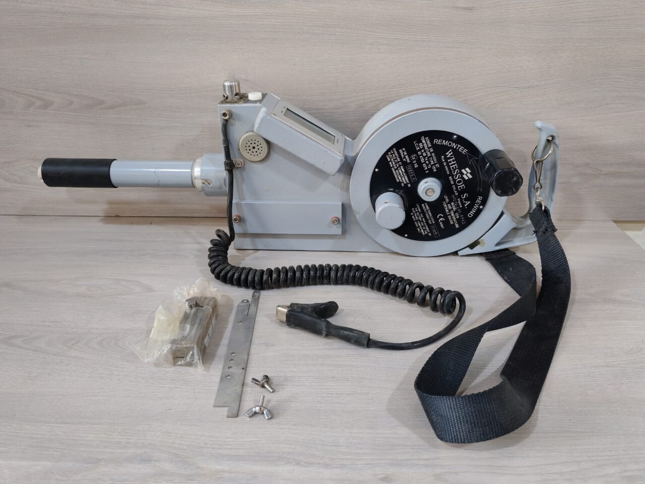 WHESSOE S.A TAPE MODEL: 1216 LEVEL AND TEMPERATURE PORTABLE GAUGE