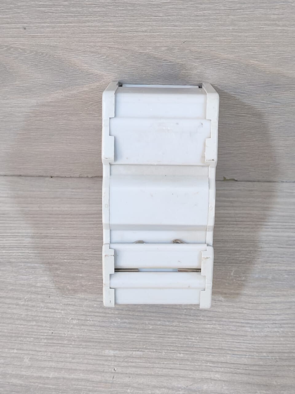 MERTEN 649202 MERTEN 649202 KNX SWITCH ACTUATOR REG-K/2x230/10 8