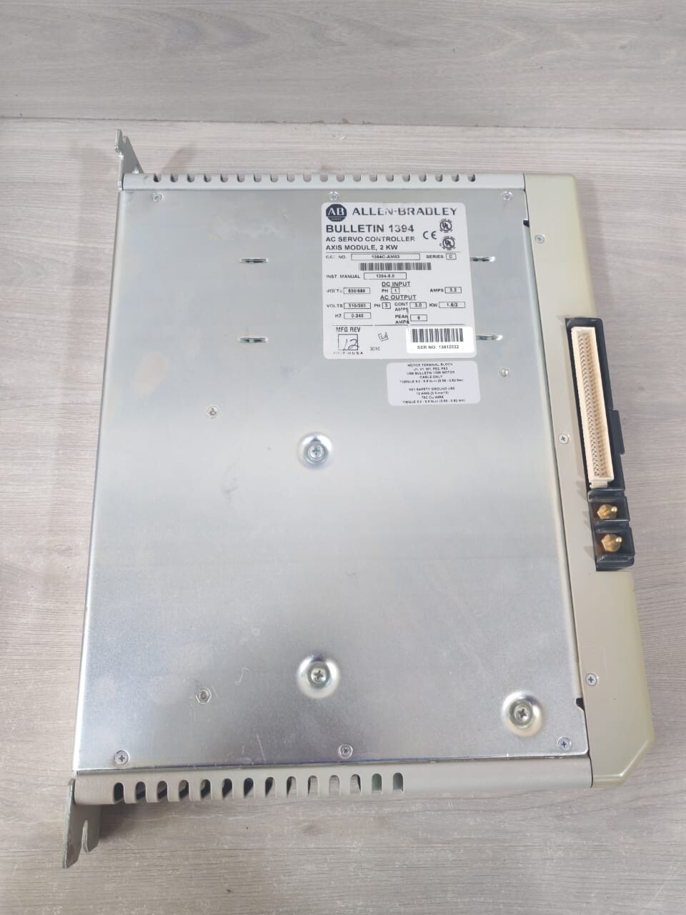 Allen-Bradley 1394C-AM03 ALLEN-BRADLEY BULLETIN 1394 AC SERVO CONTROLLER AXIS MODULE 2KW 1394C-AM03 3