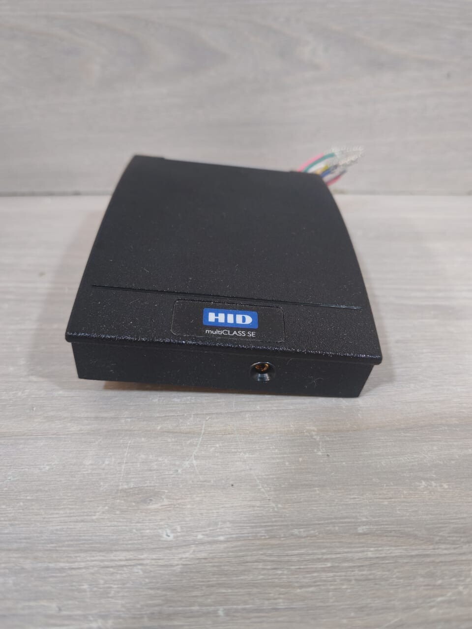 HID RP40E HID 920PMPNEKMA0BQ multiCLASS SE RP40 Wall Switch Reader RP40E 3