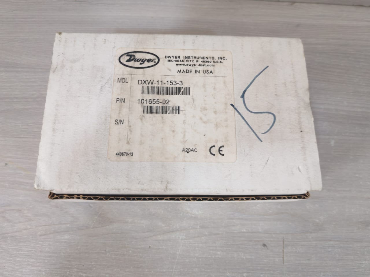 Dwyer DXW-11-153-3 DWYER INSTRUMENTS DXW-11-153-3 DIFFRENTIAL PRESSURE SWITCH 25-50 PSI 7