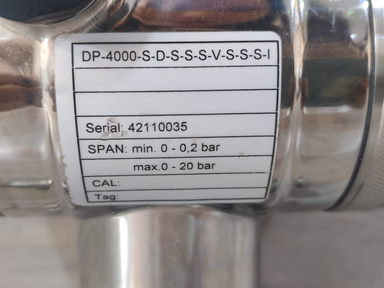 KLAY INSTRUMENTS DP-4000-S-D-S-S-S-V-S-S-S-I KLAY INSTRUMENTS DP-4000-S-D-S-S-S-V-S-S-S-I DIFFERENTIAL PRESSURE TRANSMITTERS 4