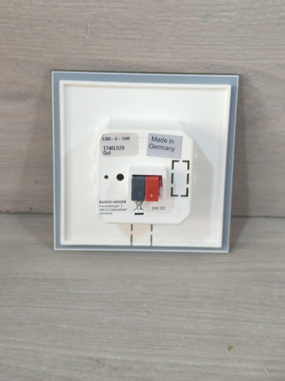 BUSCH-JAEGER BY ABB 1746L528 BUSCH-JAEGER BY ABB 6300-0-1349 MODULE 1746L528 GLASS SENSOR 8