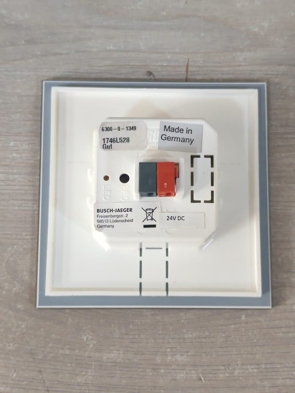 BUSCH-JAEGER BY ABB 1746L528 BUSCH-JAEGER BY ABB 6300-0-1349 MODULE 1746L528 GLASS SENSOR 9