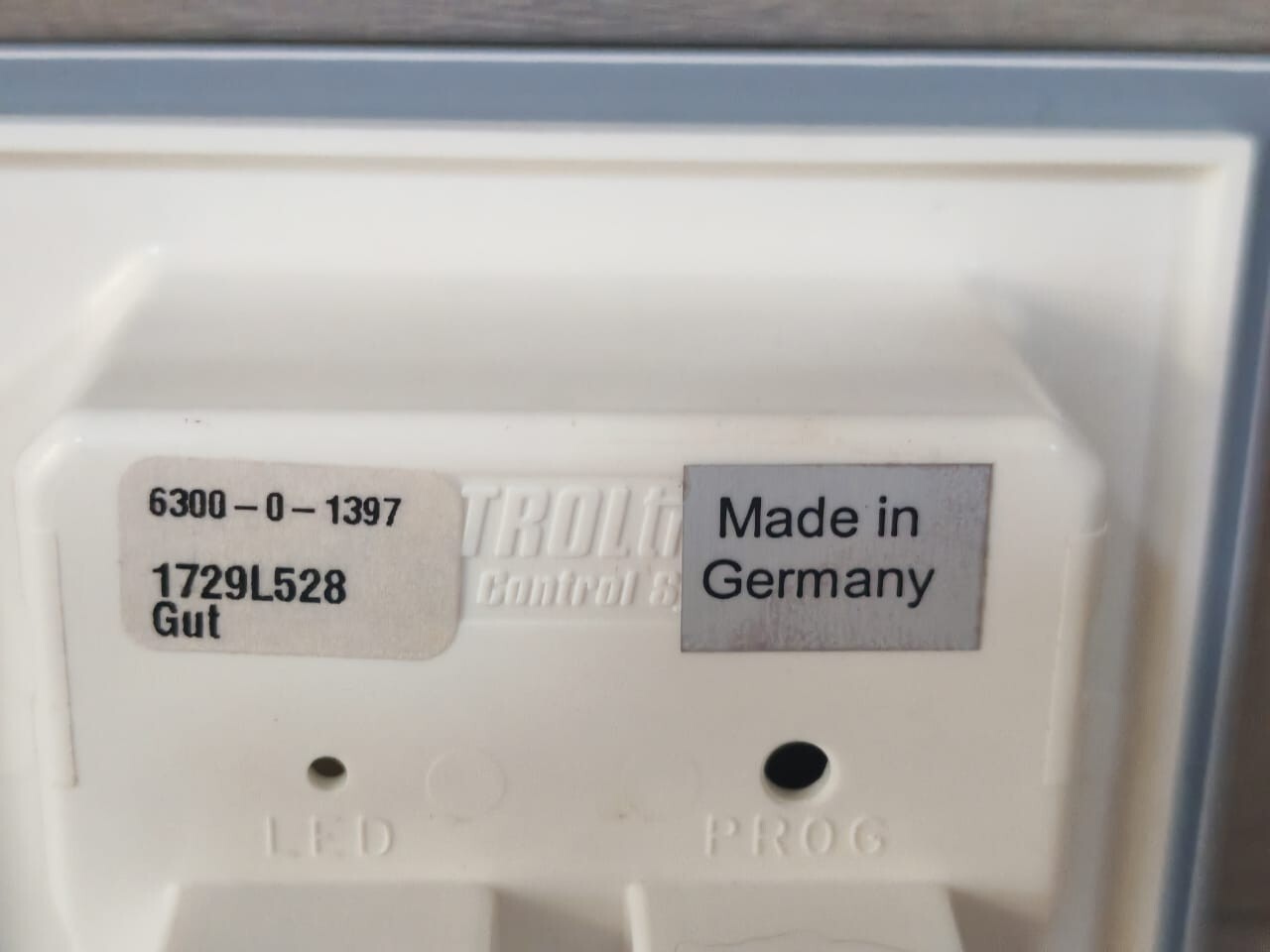 BUSCH-JAEGER BY ABB 1729L528 BUSCH-JAEGER BY ABB 6300-0-1397 MODULE 1729L528 GLASS SENSOR 7