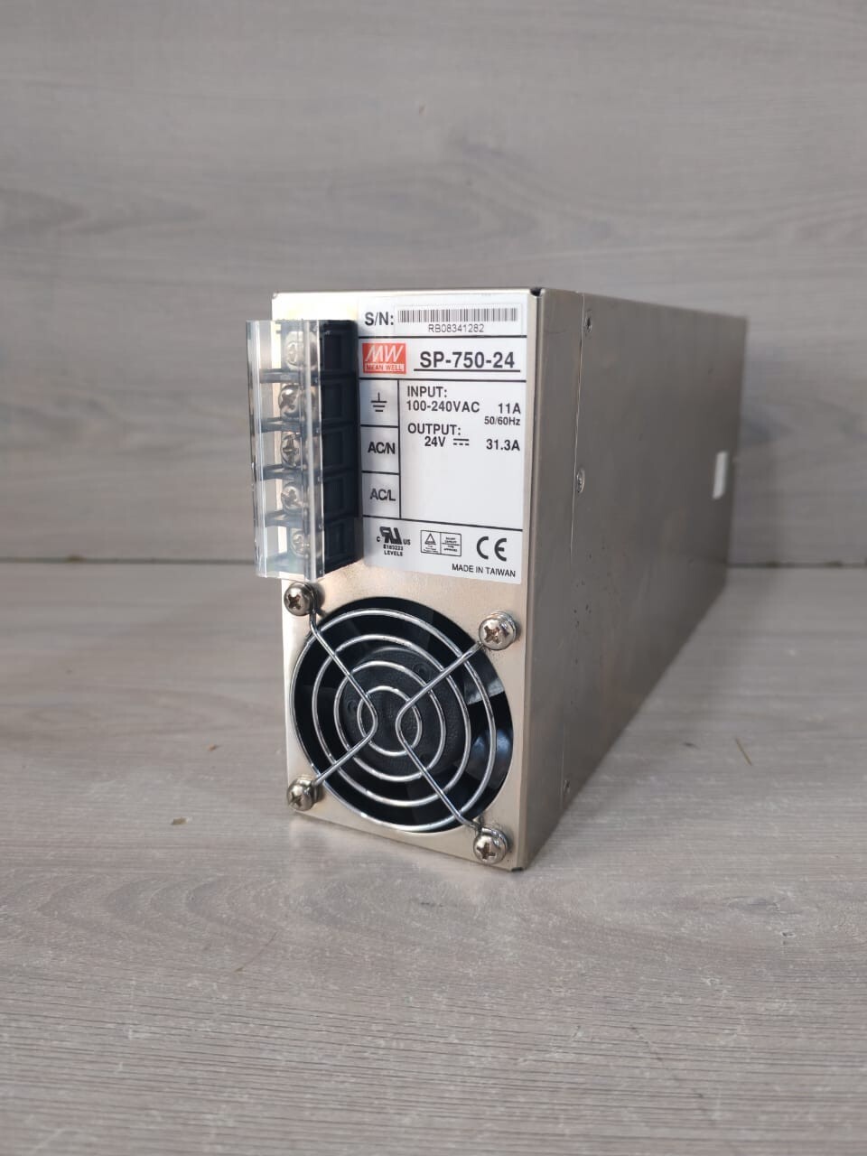 MEAN WELL SP-750-24 MEAN WELL SP-750-24 SWITCHING POWER SUPPLY 24V 31.3A 750W 2