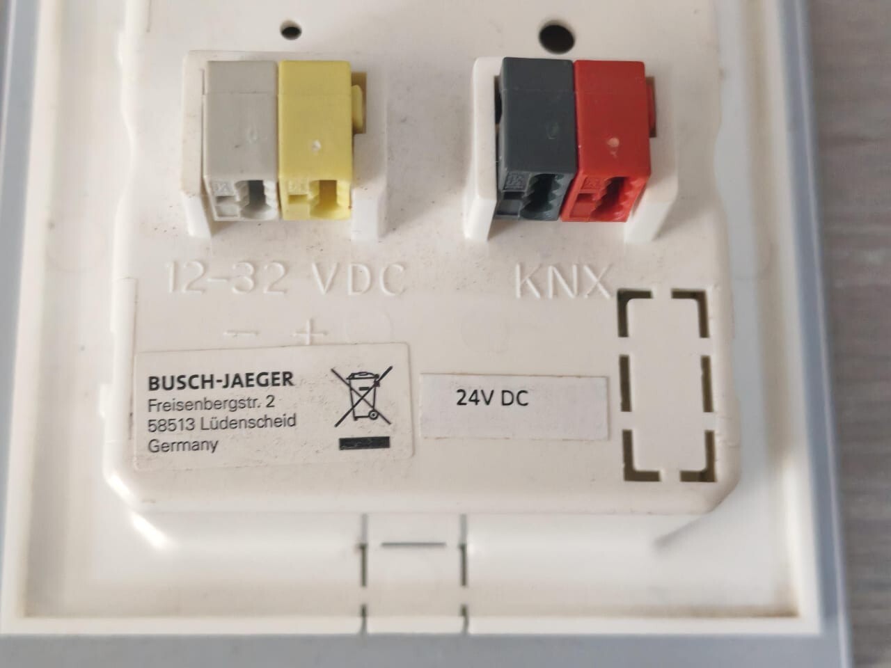 ABB 1747L528 BUSCH-JAEGER BY ABB 6300-0-1397 MODULE 1747L528 GLASS SENSOR 7