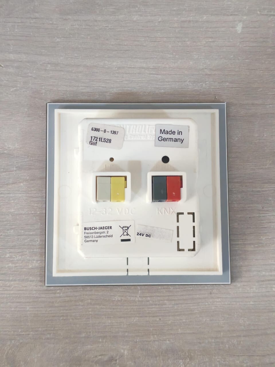 ABB 1721L528 BUSCH-JAEGER BY ABB 6300-0-1397 MODULE 1721L528 GLASS SENSOR 7
