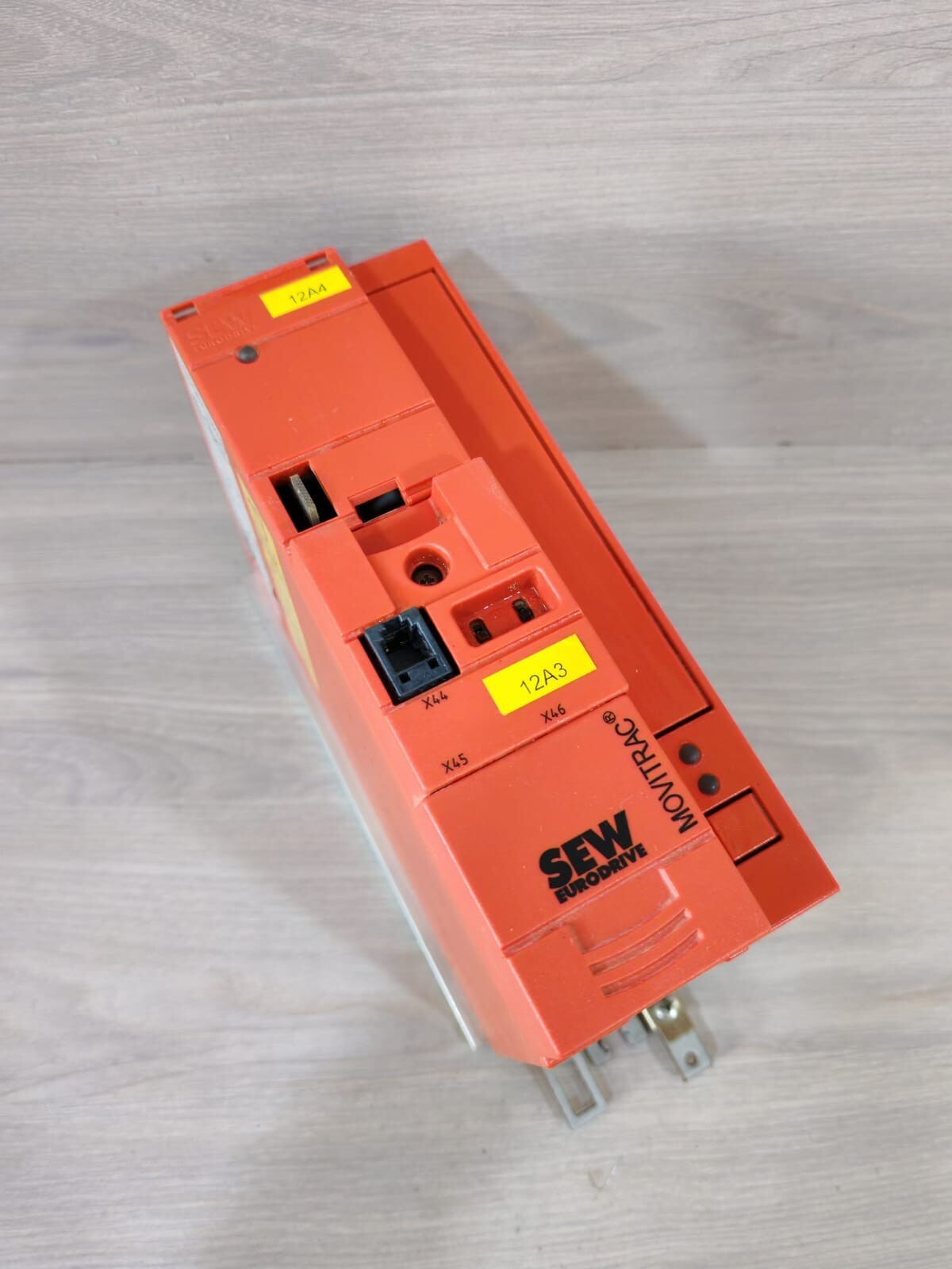 SEW Eurodrive MC07B0015-5A3-4-S0 SEW EURODRIVE MC07B0015-5A3-4-S0/ FSC11B MOVITRAC B 500V 50/60Hz 2
