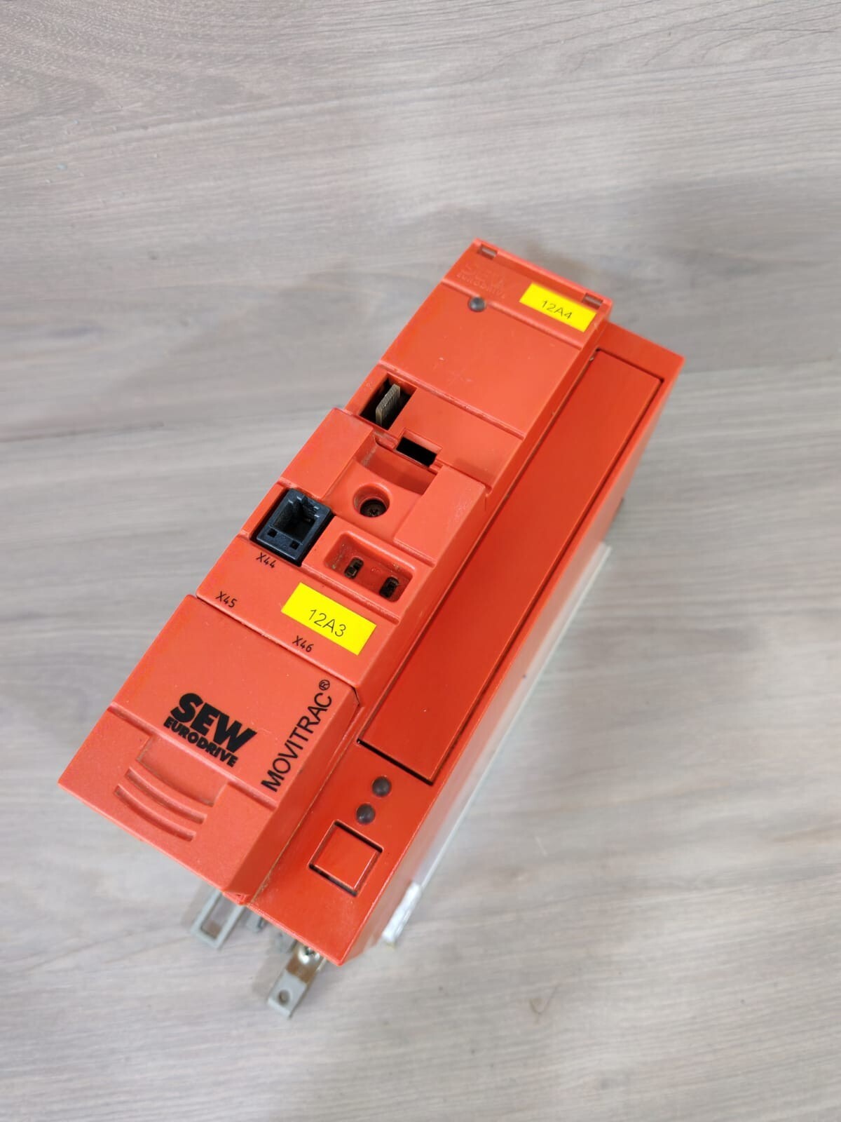 SEW Eurodrive MC07B0015-5A3-4-S0 SEW EURODRIVE MC07B0015-5A3-4-S0/ FSC11B MOVITRAC B 500V 50/60Hz 3