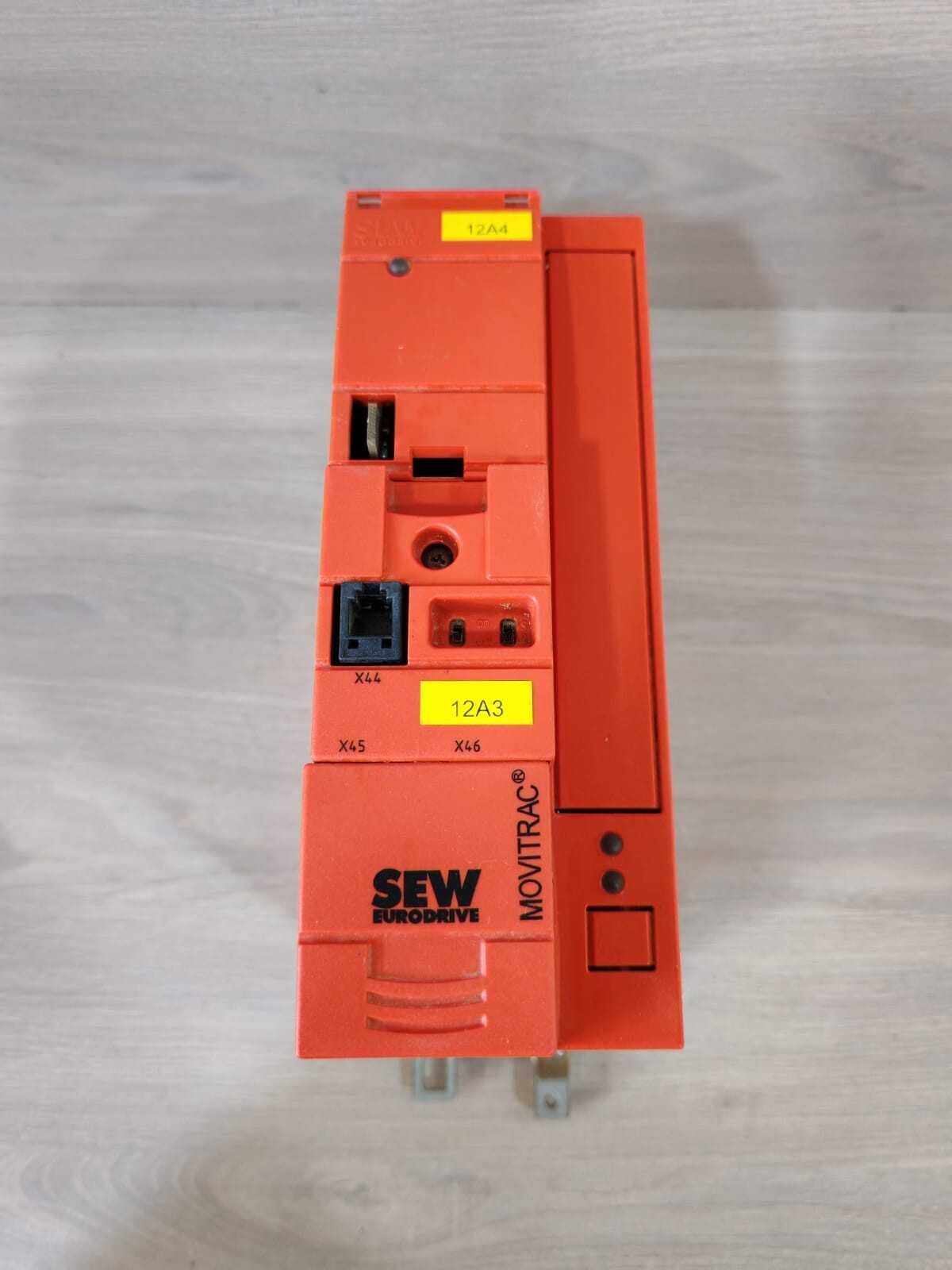 SEW Eurodrive MC07B0015-5A3-4-S0 SEW EURODRIVE MC07B0015-5A3-4-S0/ FSC11B MOVITRAC B 500V 50/60Hz 7
