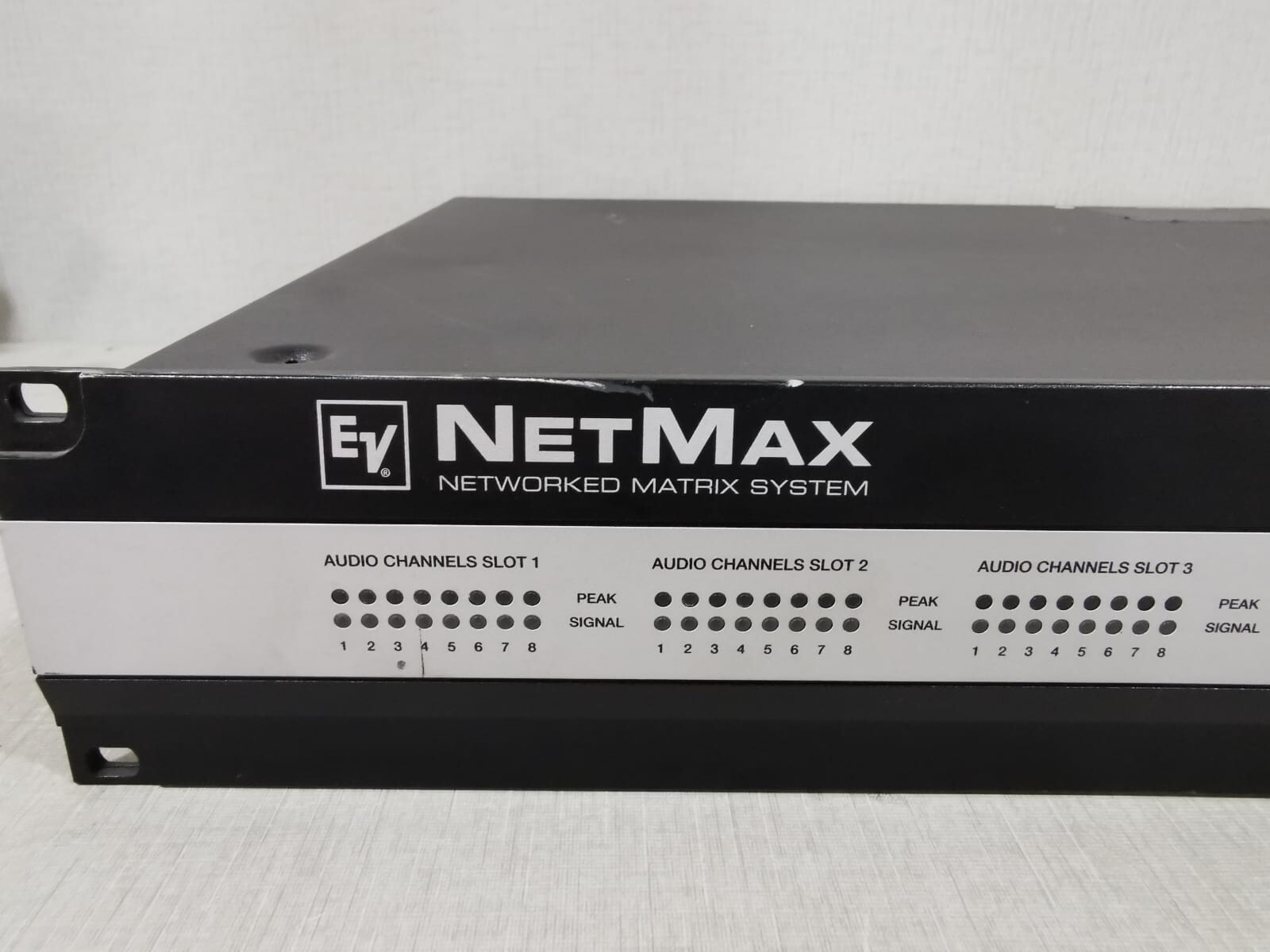 NETMAX N8000 NETMAX N8000 SYSTEM CONTROLLER 100-240V 50-60Hz/90W 8