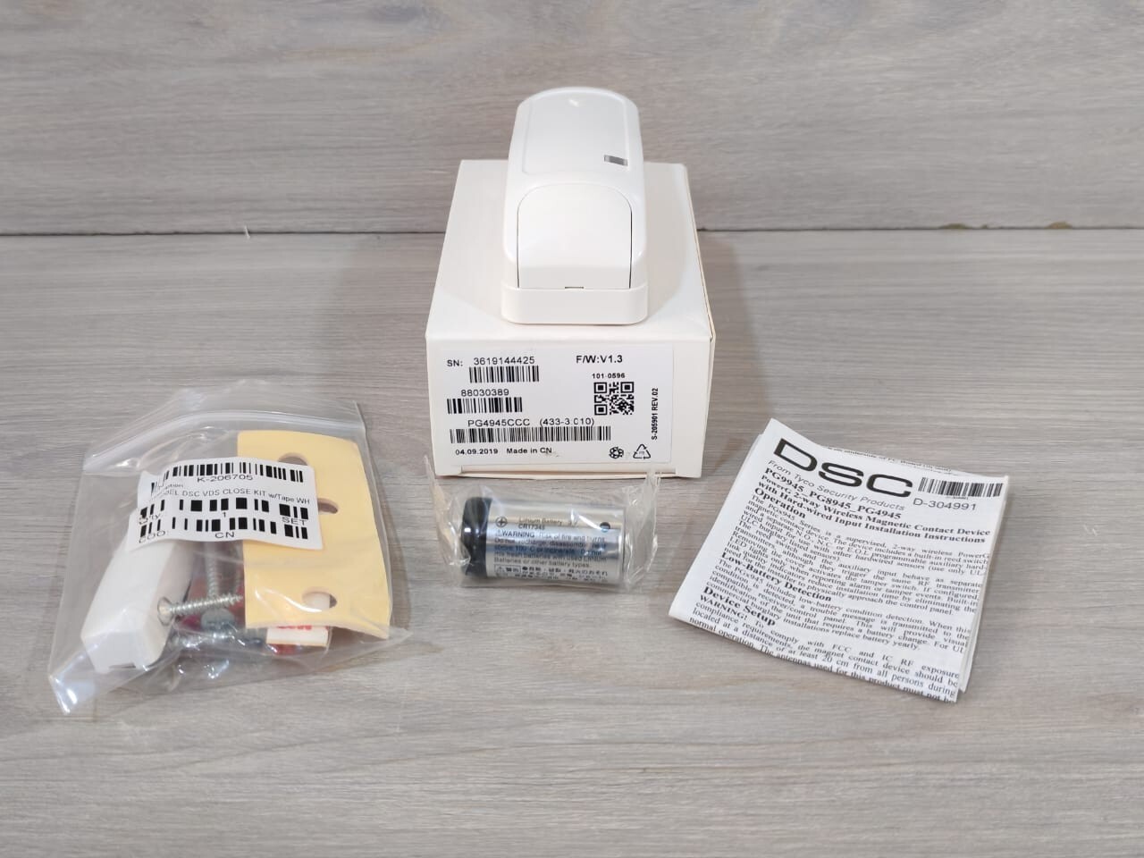DSC PG4945CCC POWERG WIRELESS DOOR/WINDOW MAGNET W/ MC-320EL DSC