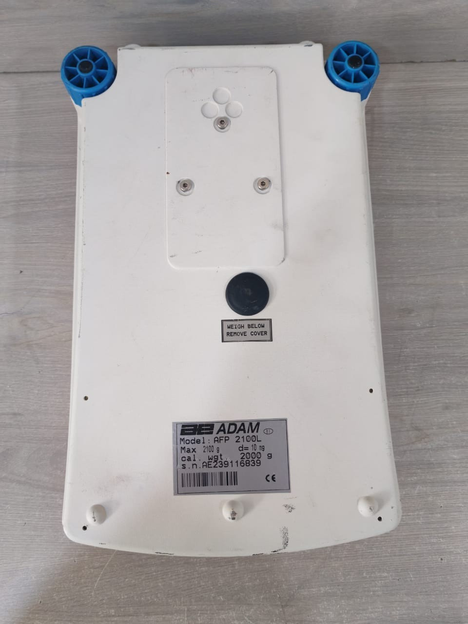 ADAM AFP-2100L ADAM AFP-2100L TOP LOADING BALANCES 8