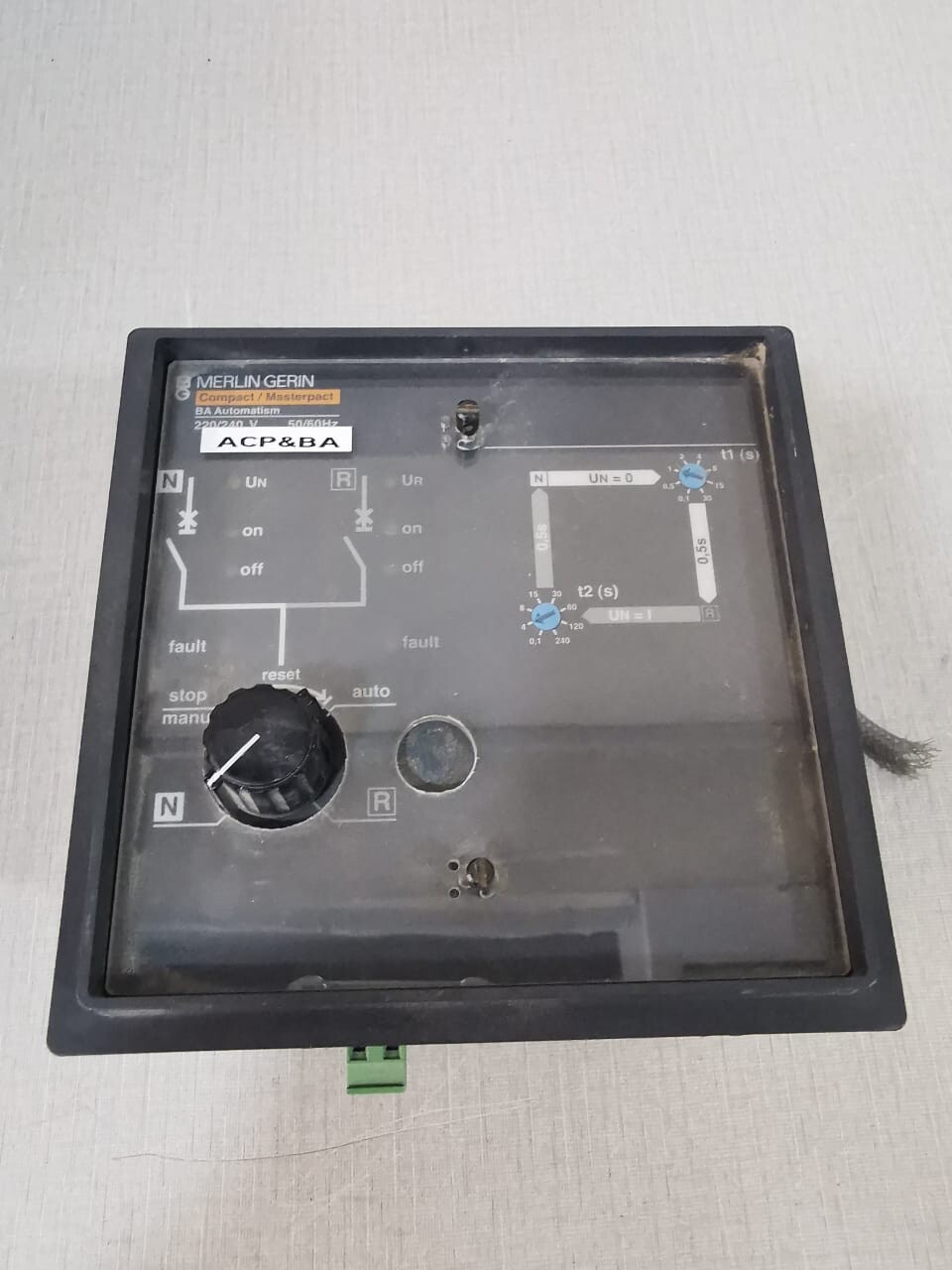 Schneider Electric 220/240V MERLIN GERIN Compact / Masterpact BA Automatism 220/240V 50/60 Hz 3