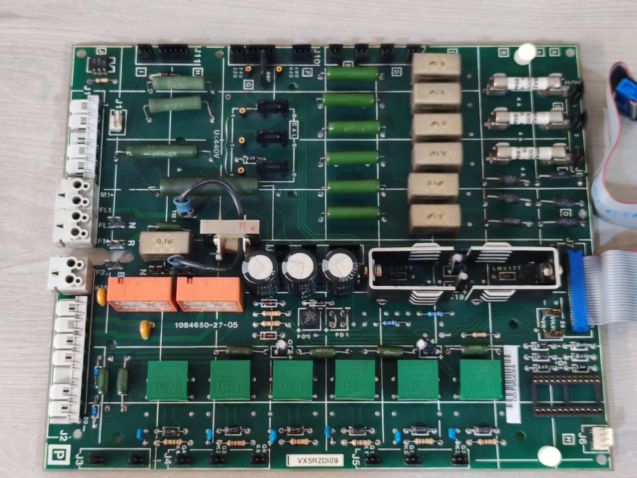 Schneider Electric 1084650-27-05 TELEMECANIQUE VX5RZD109 1084650-27-05 REACTIVAR SERIES 4 POWER BOARD 2