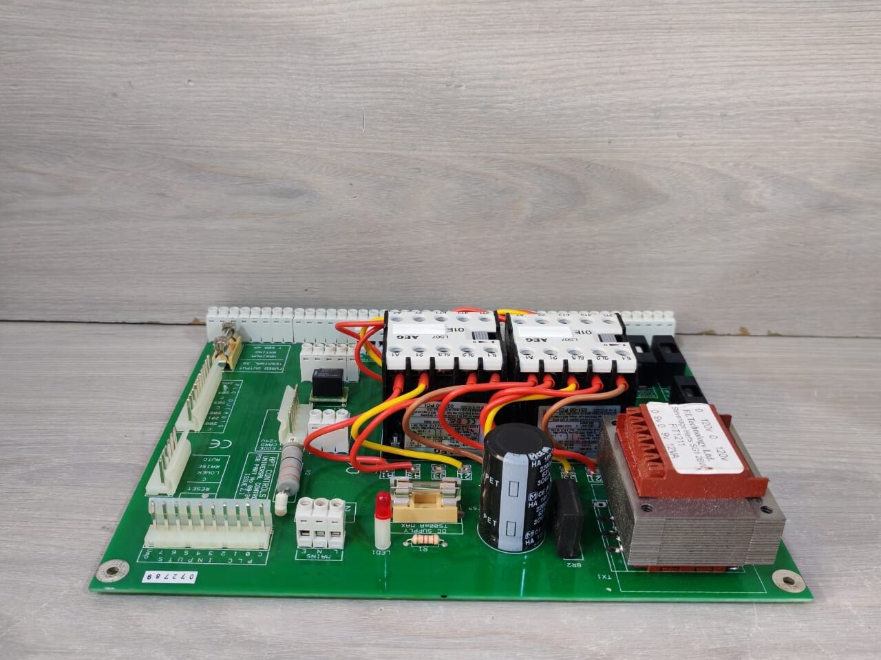 APT CONTROLS LTD-00 APT CONTROLS LTD 00-341-020 PCB UNIVERSAL CONTROLLER 6