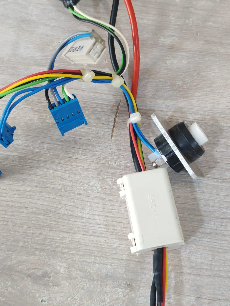 SPECTROSORT TSC17 SPECTROSORT C3041/ 7506121 09 P0018 SERVO FROM SPECTROSORT CCD TSC17 5
