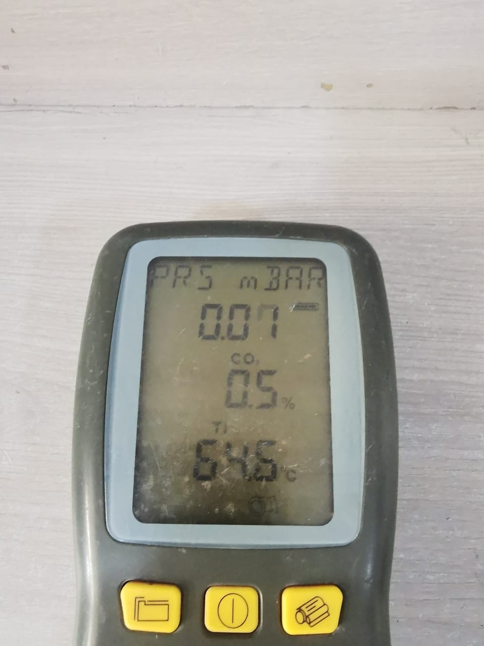KANE 400 GAS ANALYZER