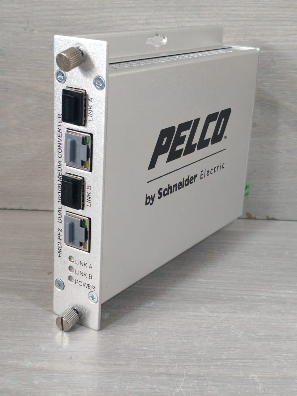 PELCO BY SCHNEIDER ELECTRIC FMCI-PF2 PELCO BY SCHNEIDER ELECTRIC FMCI-PF2 MEDIA CONVERTER-SFP 100M 2CH 4
