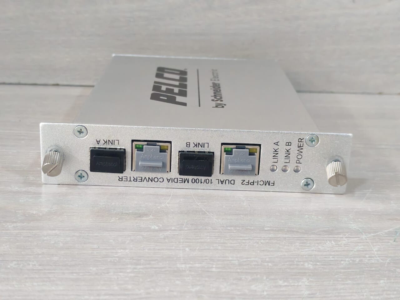 PELCO BY SCHNEIDER ELECTRIC FMCI-PF2 PELCO BY SCHNEIDER ELECTRIC FMCI-PF2 MEDIA CONVERTER-SFP 100M 2CH 8