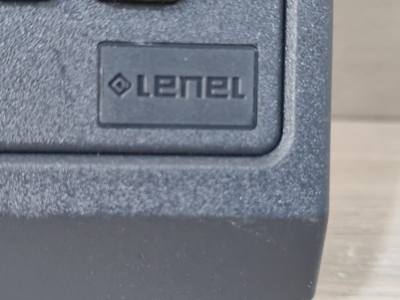 AWID KP-6840 REV H FW:MP AWID SENTINEL-PROX READER KP-6840 REV H FW:MP 4