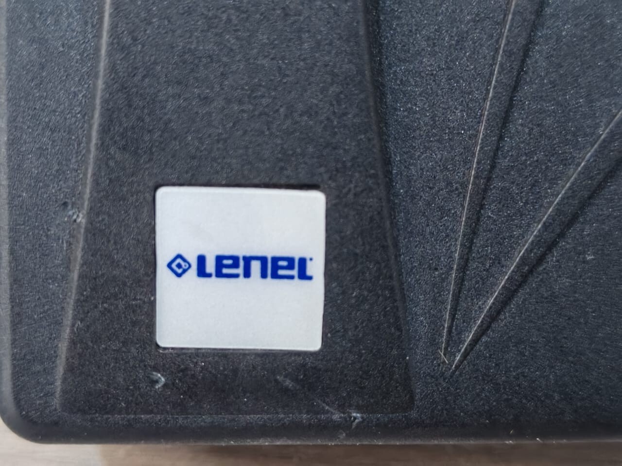 Lenel XF2100 P/N:430210008 LENEL XF2100 P/N:430210008 MULTI-TECHNOLOGY MID- READER 4