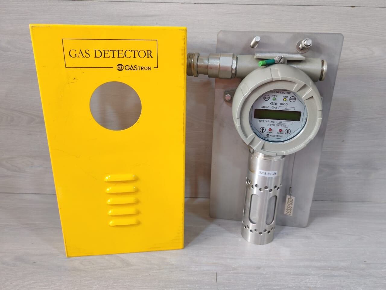 GASTRON GIR-3000 GAS AND FLAME DETECTION SYSTEM 2015 920A: V1.38
