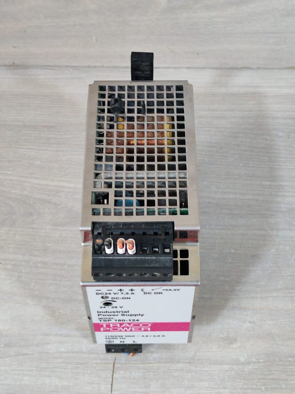 TRACO POWER TSP 180-124 TRACO POWER TSP 180-124 115/230VAC 4.0/2.0A INDUSTRIAL POWER SUPPLY 9