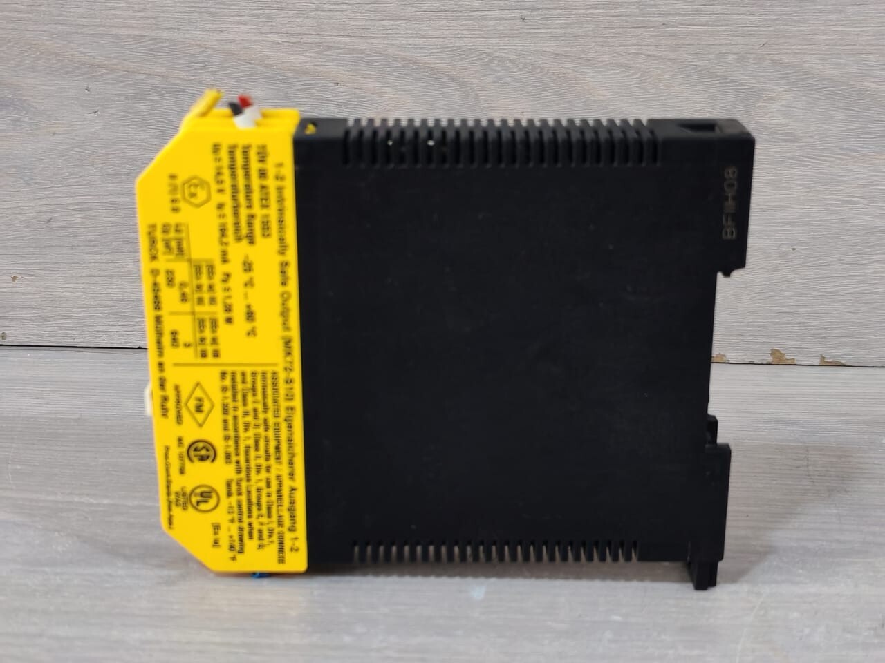 TURCK MK72-S10-EX0 / MK72-S10-EX0/24VDC TURCK MK72-S10-EX0 / MK72-S10-EX0/24VDC MULTI MODULE SWITCH 8