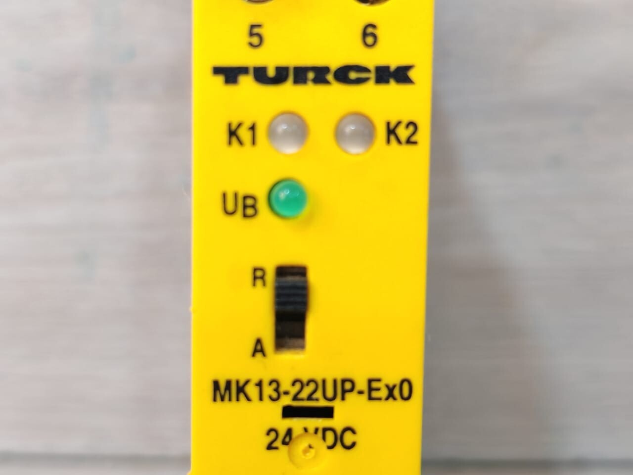 TURCK MK13-22UP-Ex0 TURCK MK13-22UP-Ex0/24VDC MULTI MODUL SWITCHING AMPLIFIER 3