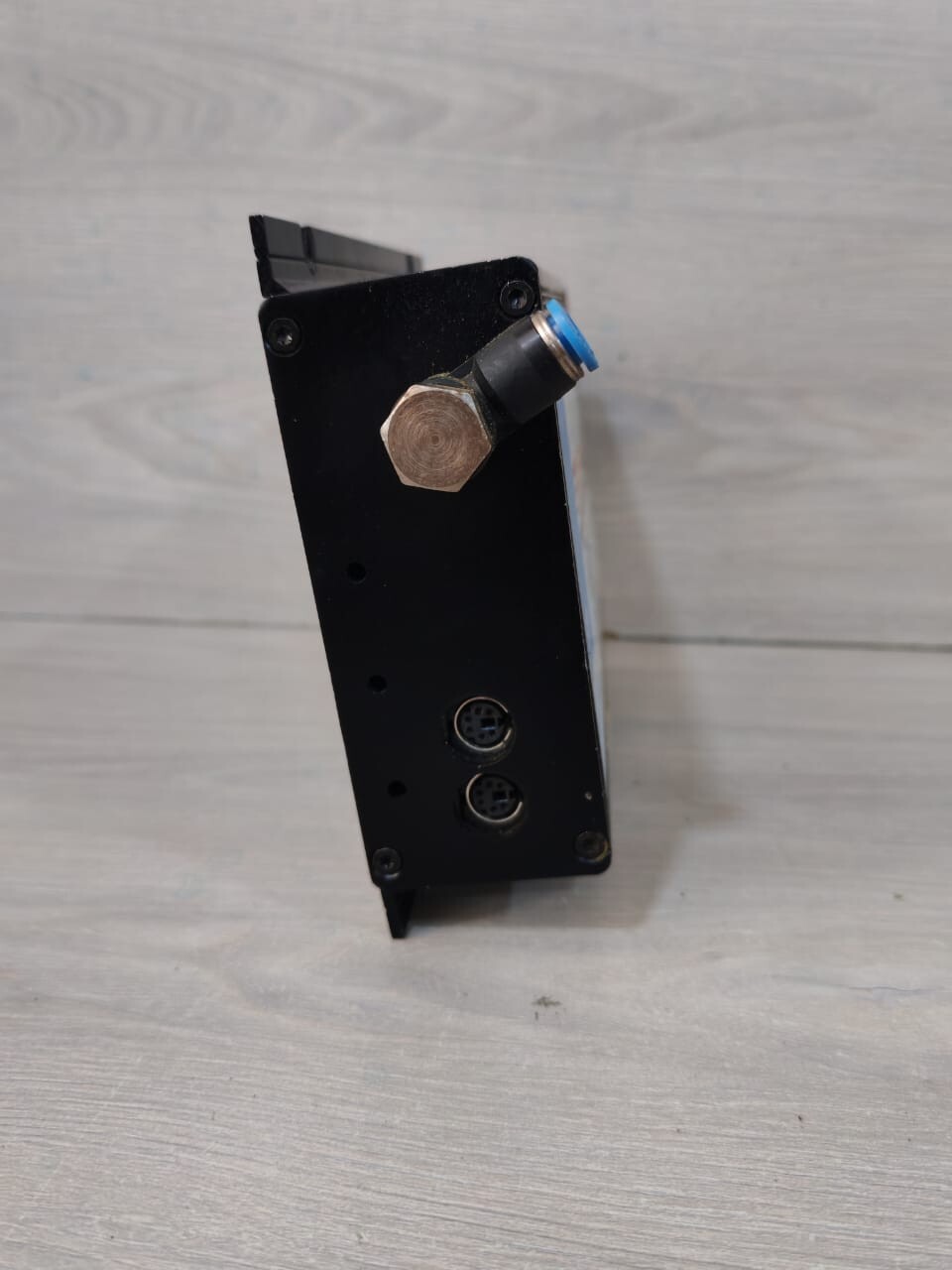 E.L.B. EX-GERATE TW-100D E.L.B. EX-GERATE INTERFACE TYPE TW-100D 9