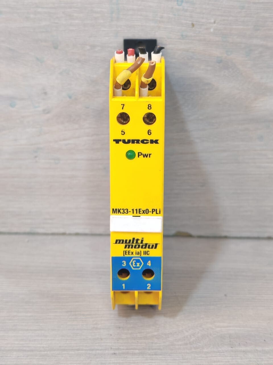 TURCK MK33-11Ex0-PLI/24VDC/K52 TURCK MK33-11Ex0-PLI/24VDC/K52 TRANSDUCER POWER SEPERATOR 3