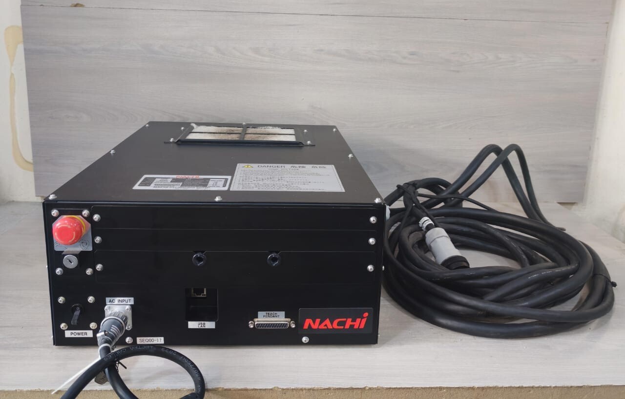NACHI-FUJIKOSHI CFD ECF-JP007/ECFEN-007 ROBOT CONTROLLER 200-230V
