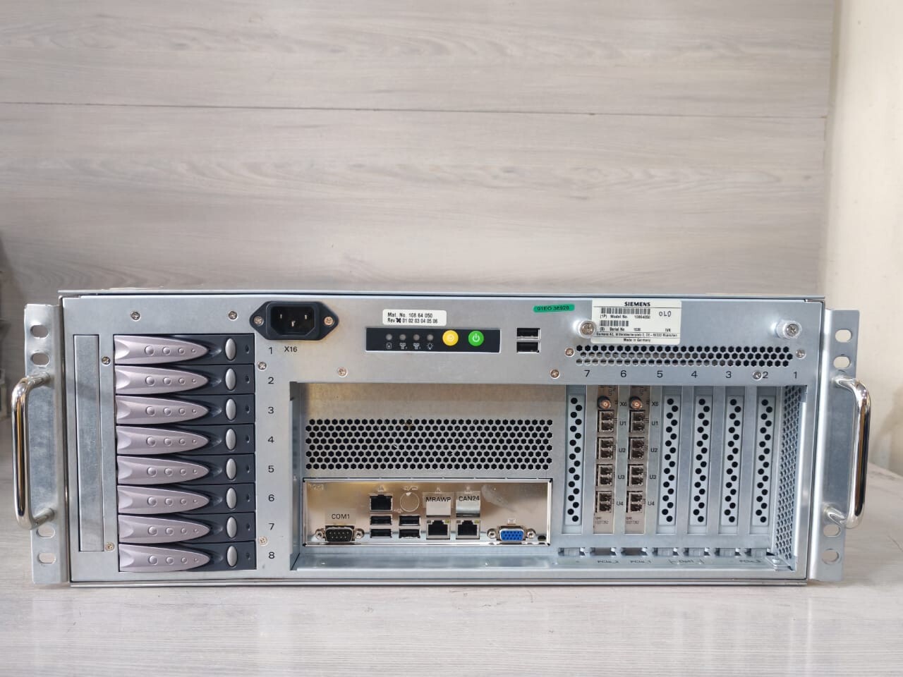 Siemens 10498024 SIEMENS RECON III RACKSERVER 10498024 IMAGE PROCESSOR 100-240V 4