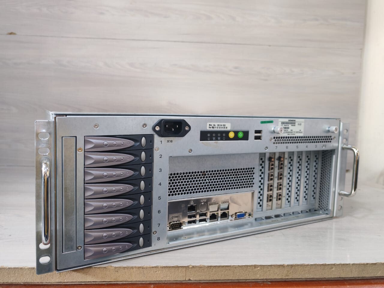Siemens 10498024 SIEMENS RECON III RACKSERVER 10498024 IMAGE PROCESSOR 100-240V 5