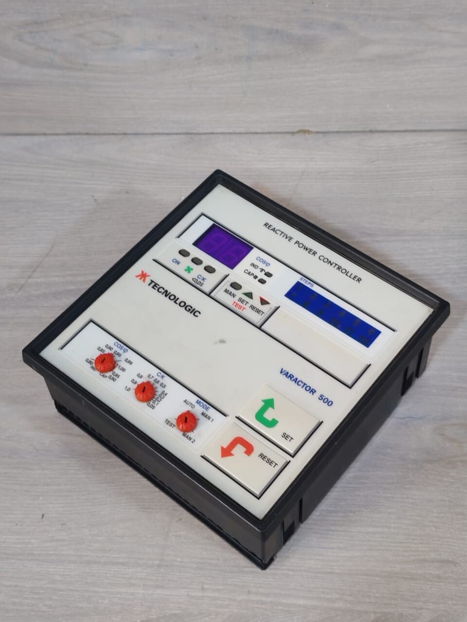 TECNOLOGIC VARACTOR 500 / 500/7 TECNOLOGIC VARACTOR 500 / 500/7 REACTIVE POWER CONTROLLER 220V-240V 5