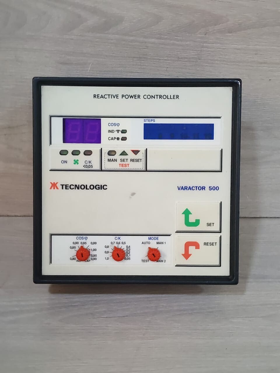 TECNOLOGIC VARACTOR 500 / 500/7 REACTIVE POWER CONTROLLER 220V-240V