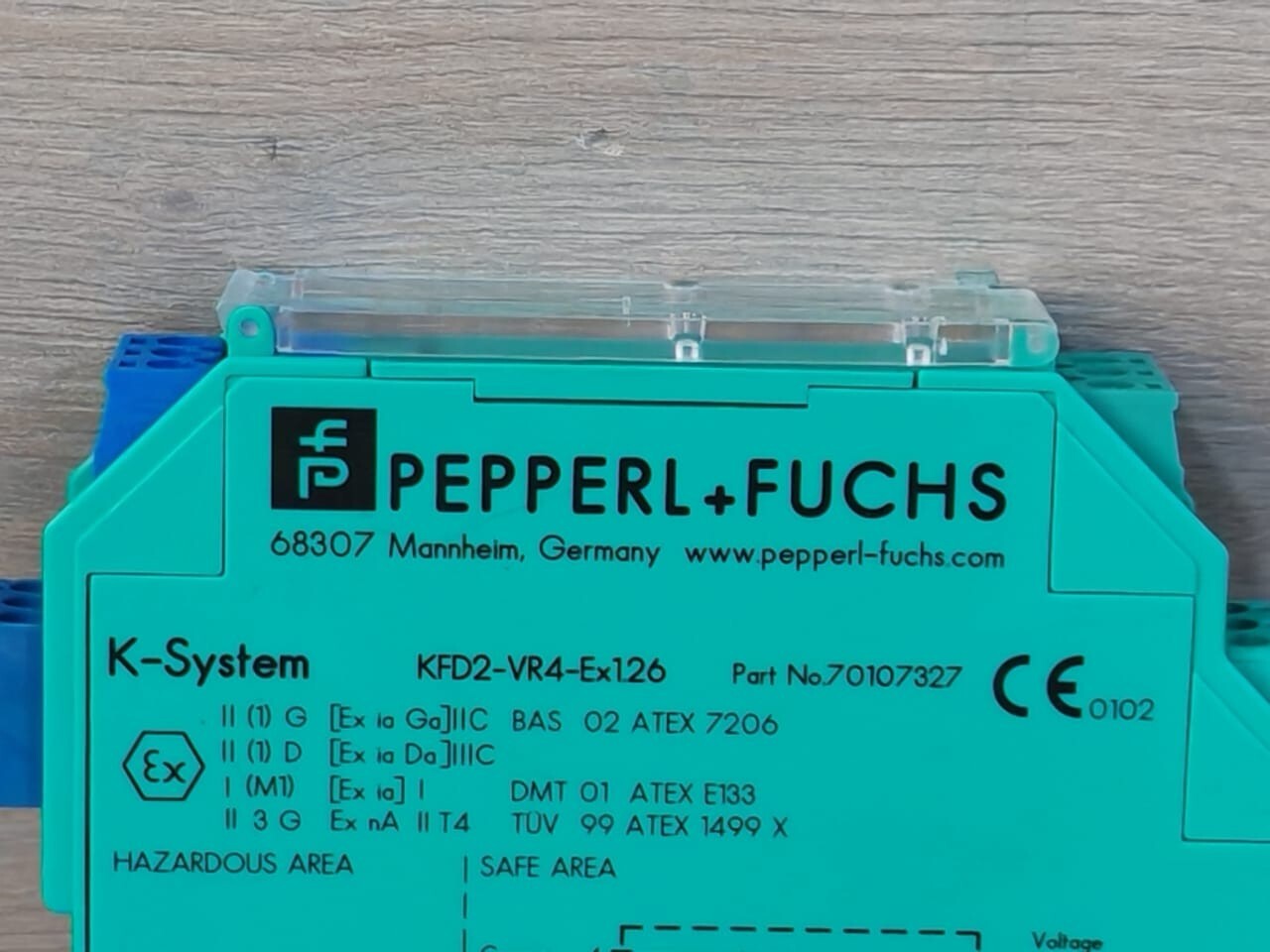 Pepperl 70107327 Pepperl+Fuchs KFD2-VR4-EX1.26 Voltage Repeater 70107327 2