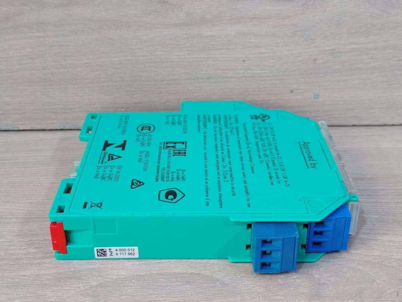 Pepperl 70107327 Pepperl+Fuchs KFD2-VR4-EX1.26 Voltage Repeater 70107327 7