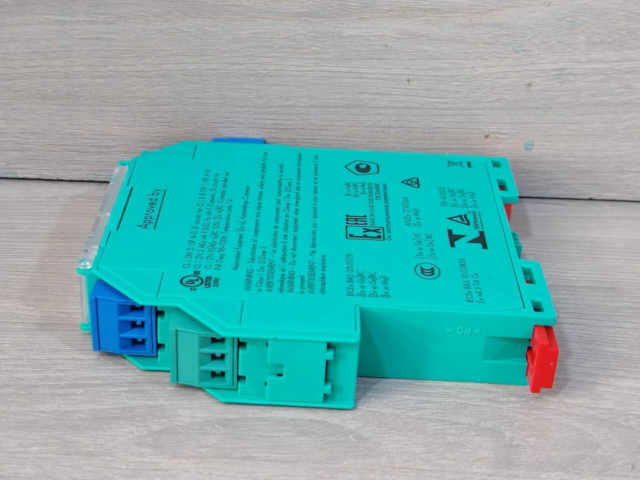 Pepperl+Fuchs 70107327 Pepperl+Fuchs KFD2-VR4-EX1.26 Voltage Repeater 70107327 7