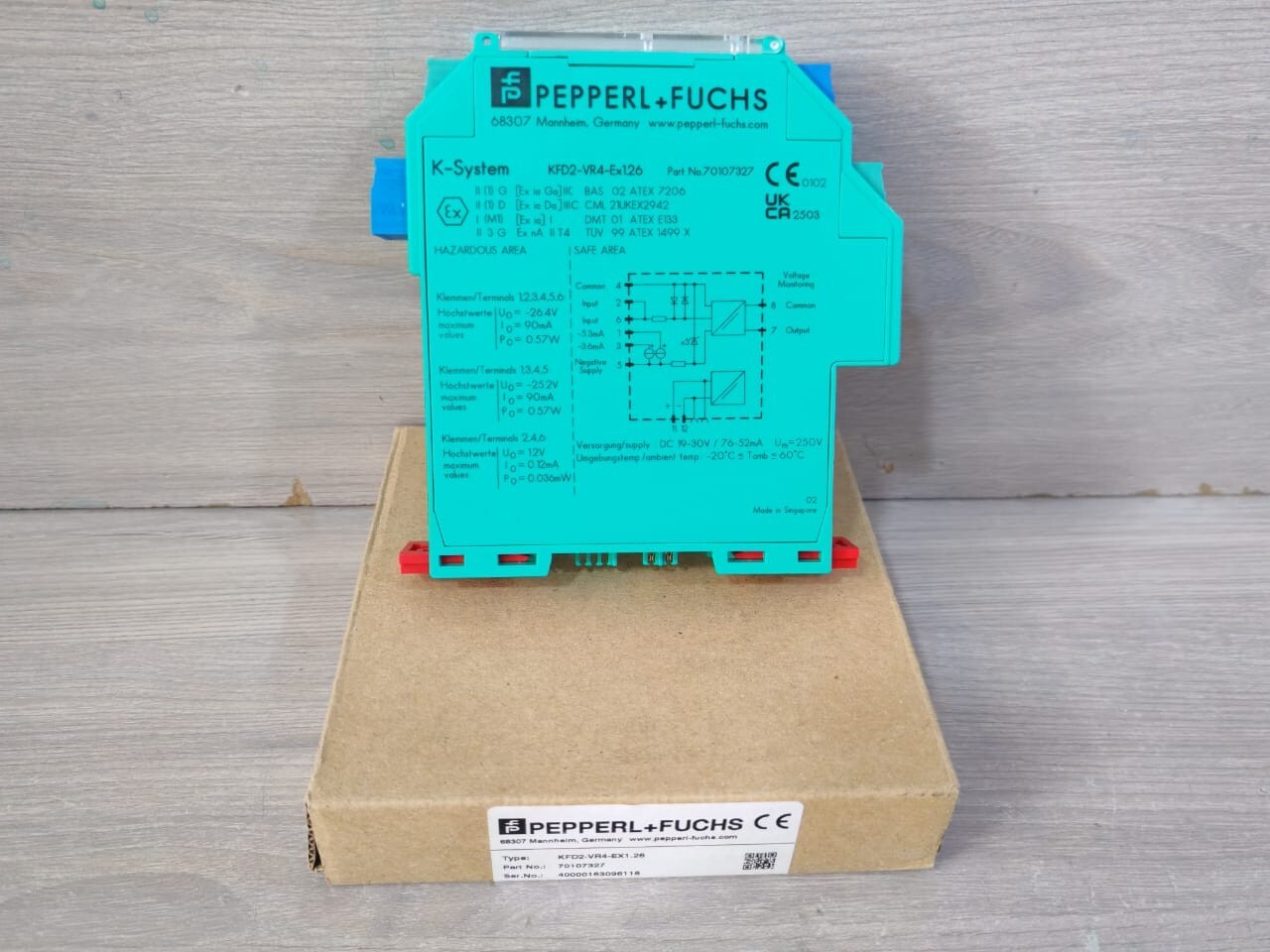 Pepperl+Fuchs KFD2-VR4-EX1.26 Voltage Repeater 70107327