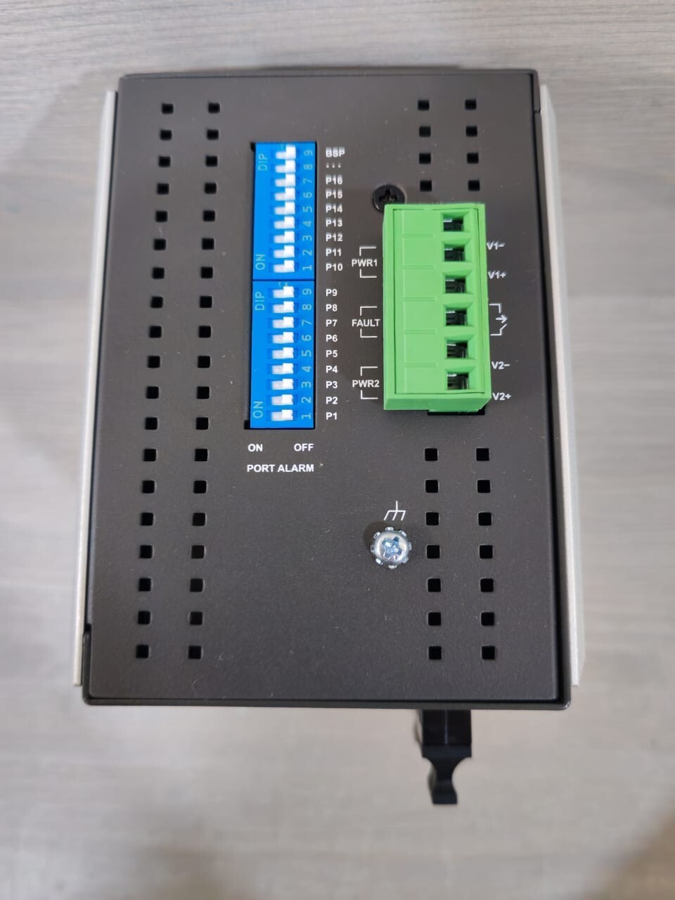 Moxa EDS-316-MM-SC V2.3.0 MOXA EDS-316-MM-SC V2.3.0 16 PORT UNMANAGED ETHERNET SWITCH 3