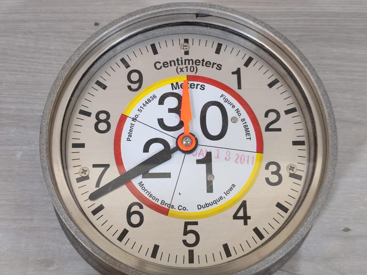 MORRISON BROS. 818/818MET MORRISON BROS. 818/818MET Style Clock Gauge with Metric Face - W/ FILTHY BOX 5