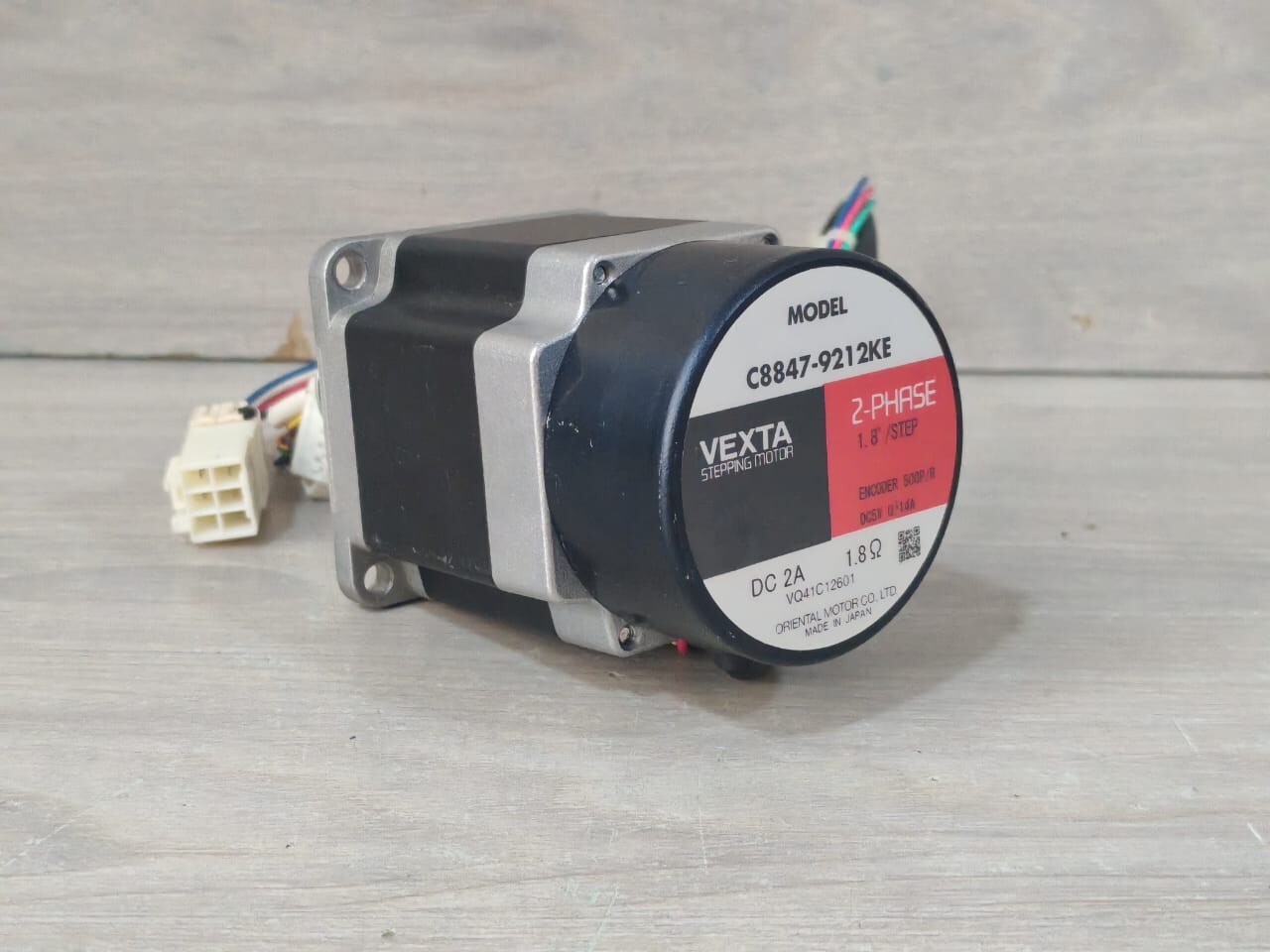VEXTA ORIENTAL C8847-9219KE 2-PHASE STEPPING MOTOR 1.8/STEP DC2A 3