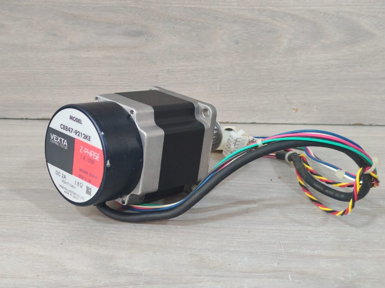 VEXTA ORIENTAL C8847-9219KE 2-PHASE STEPPING MOTOR 1.8/STEP DC2A 4