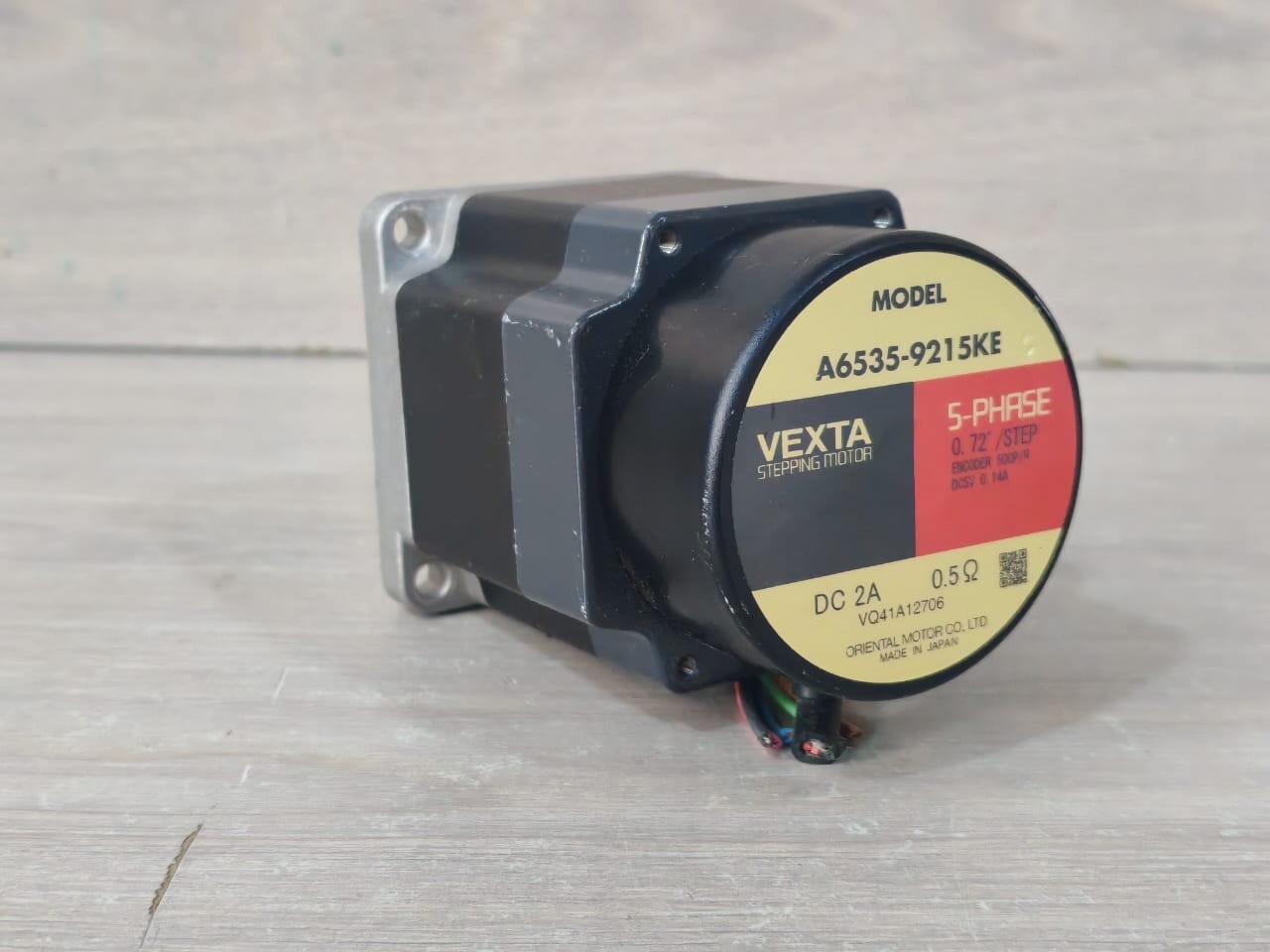 VEXTA ORIENTAL A6535-9215KE VEXTA ORIENTAL A6535-9215KE 5-PHASE 0.72/STEP ENCODER STEPPING MOTOR DC 2A 3