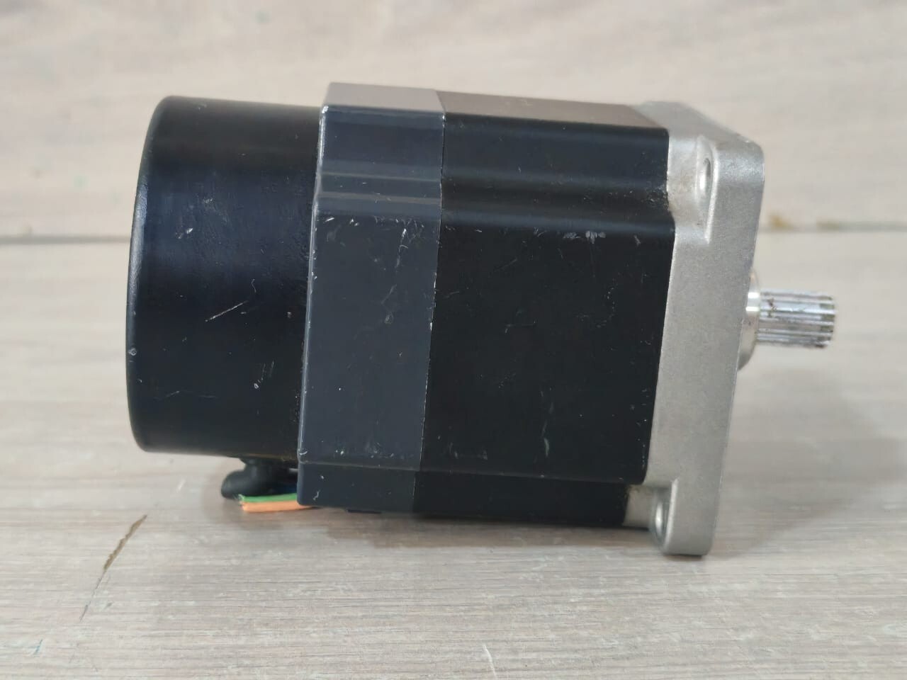VEXTA ORIENTAL A6535-9215KE VEXTA ORIENTAL A6535-9215KE 5-PHASE 0.72/STEP ENCODER STEPPING MOTOR DC 2A 6