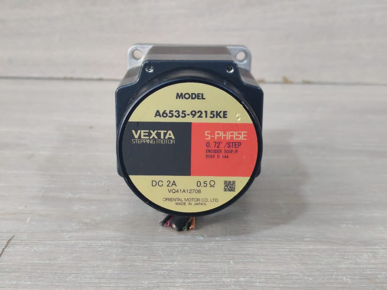 VEXTA ORIENTAL A6535-9215KE 5-PHASE 0.72/STEP ENCODER STEPPING MOTOR DC 2A