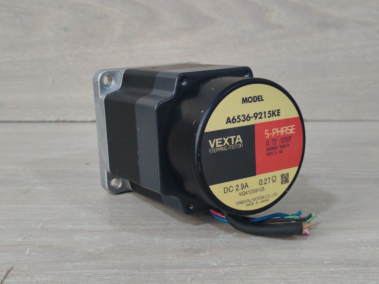 VEXTA ORIENTAL A6535-9215KE VEXTA ORIENTAL A6535-9215KE 5-PHASE 0.72/STEP ENCODER STEPPING MOTOR DC 2.9A 3